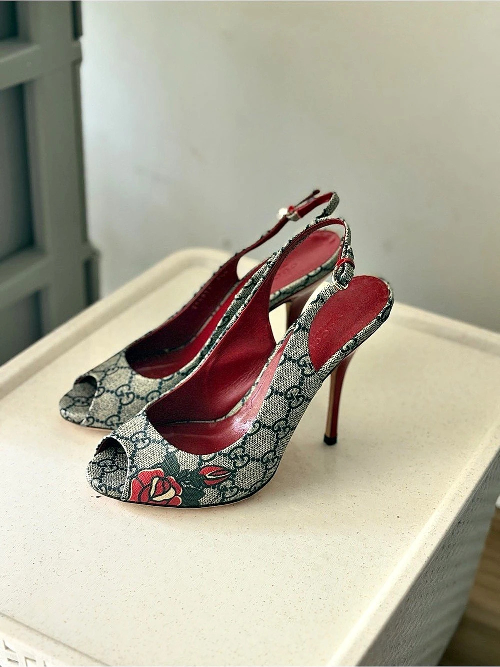 Gucci GG Supreme Rose Tattoo Peep-Toe Slingback Heels in Green & Red